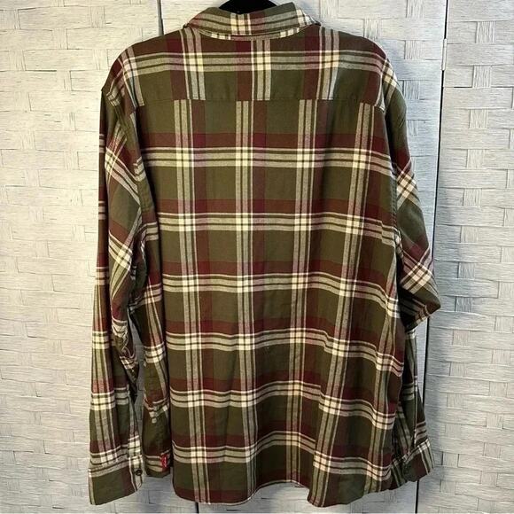 Wrangler plaid shirt, green and brown in Lake new condition says 2X - Picture 5 of 5